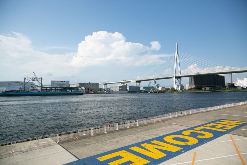 ダイヤモンドポイントから望む大阪湾と港大橋